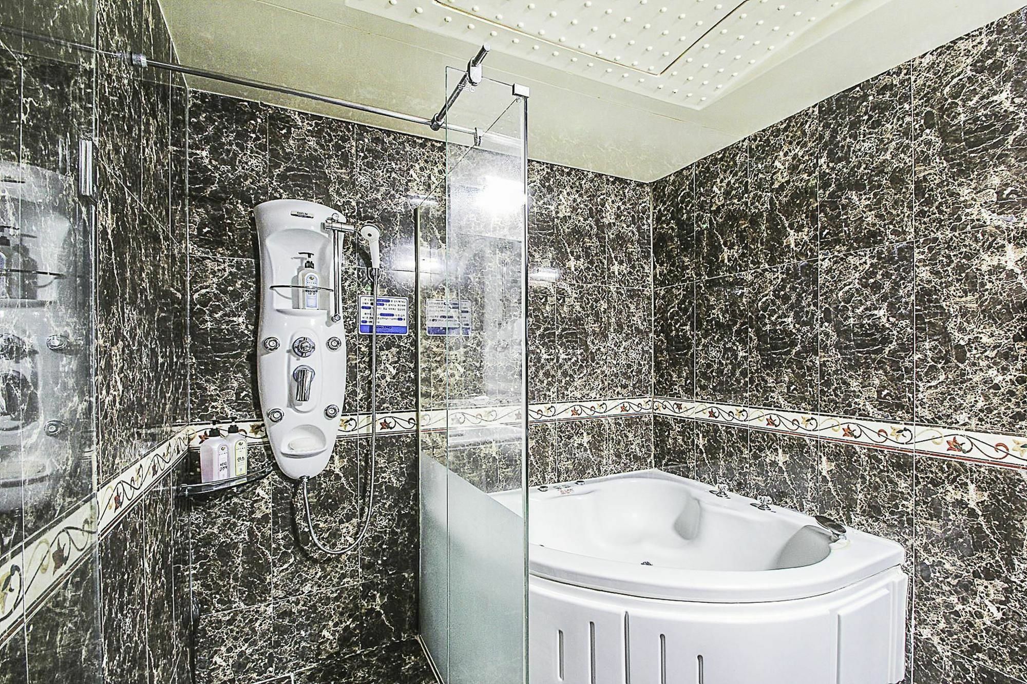 Haeundae Aone Hotel Busan Exteriör bild
