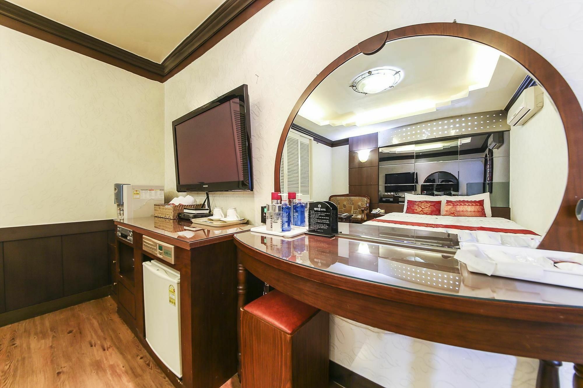 Haeundae Aone Hotel Busan Exteriör bild